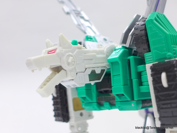 Generations Titans Return Sixshot   In Hand Photos Of Wave 3 Leader Class Figure  (73 of 89)